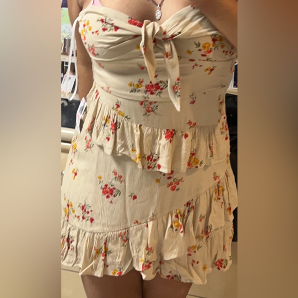 Cute flowery dress for the spring
